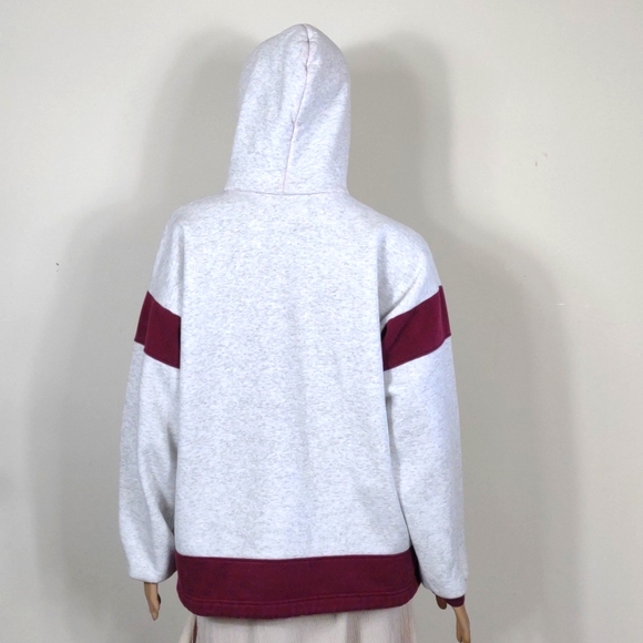 Art Unlimited Oshkosh size Large heathered white and burgundy hooded sweatshirt - Picture 6 of 10